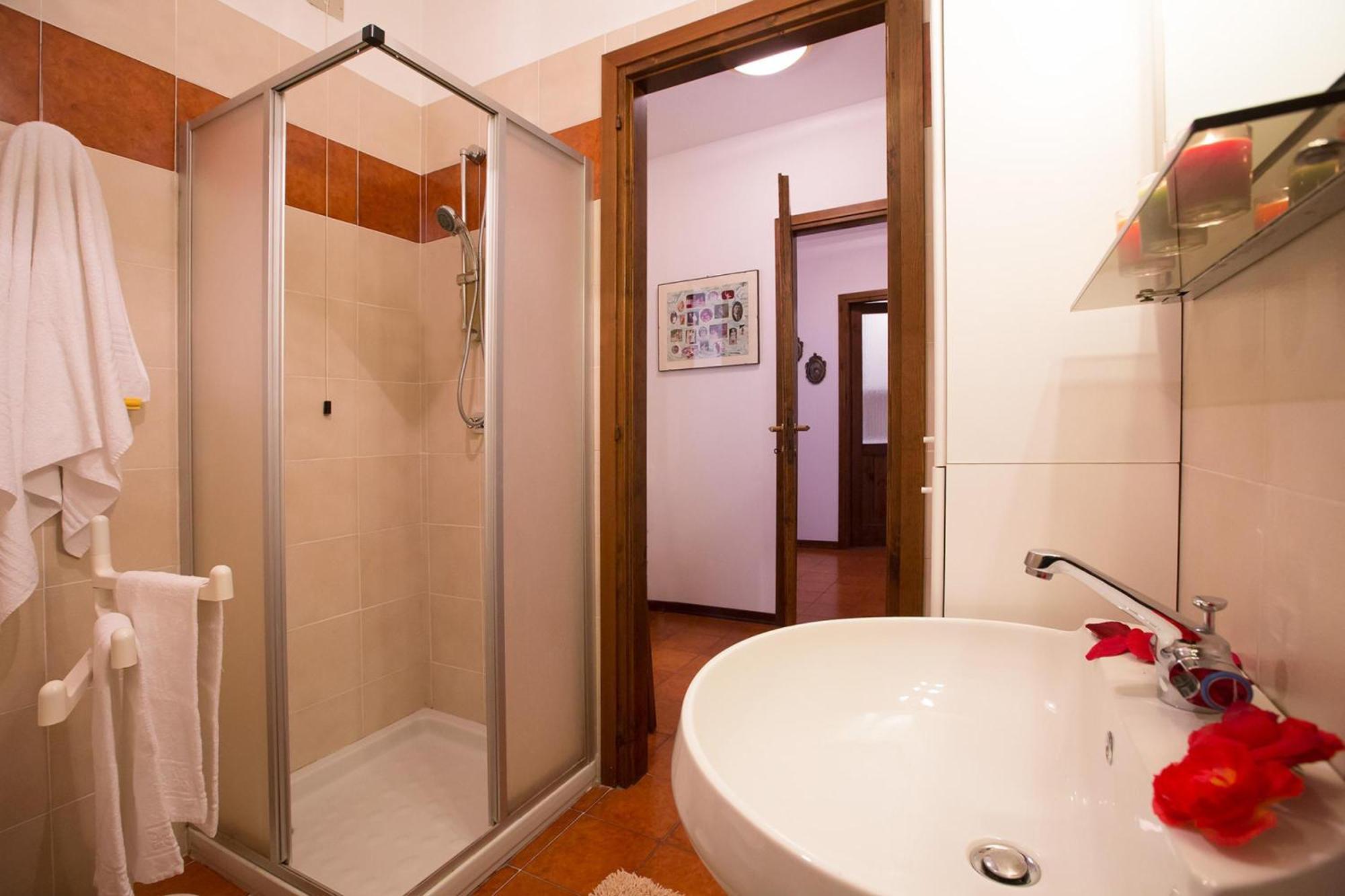 Menaggio Poggio Fiorito Loggetta Apartment Luaran gambar