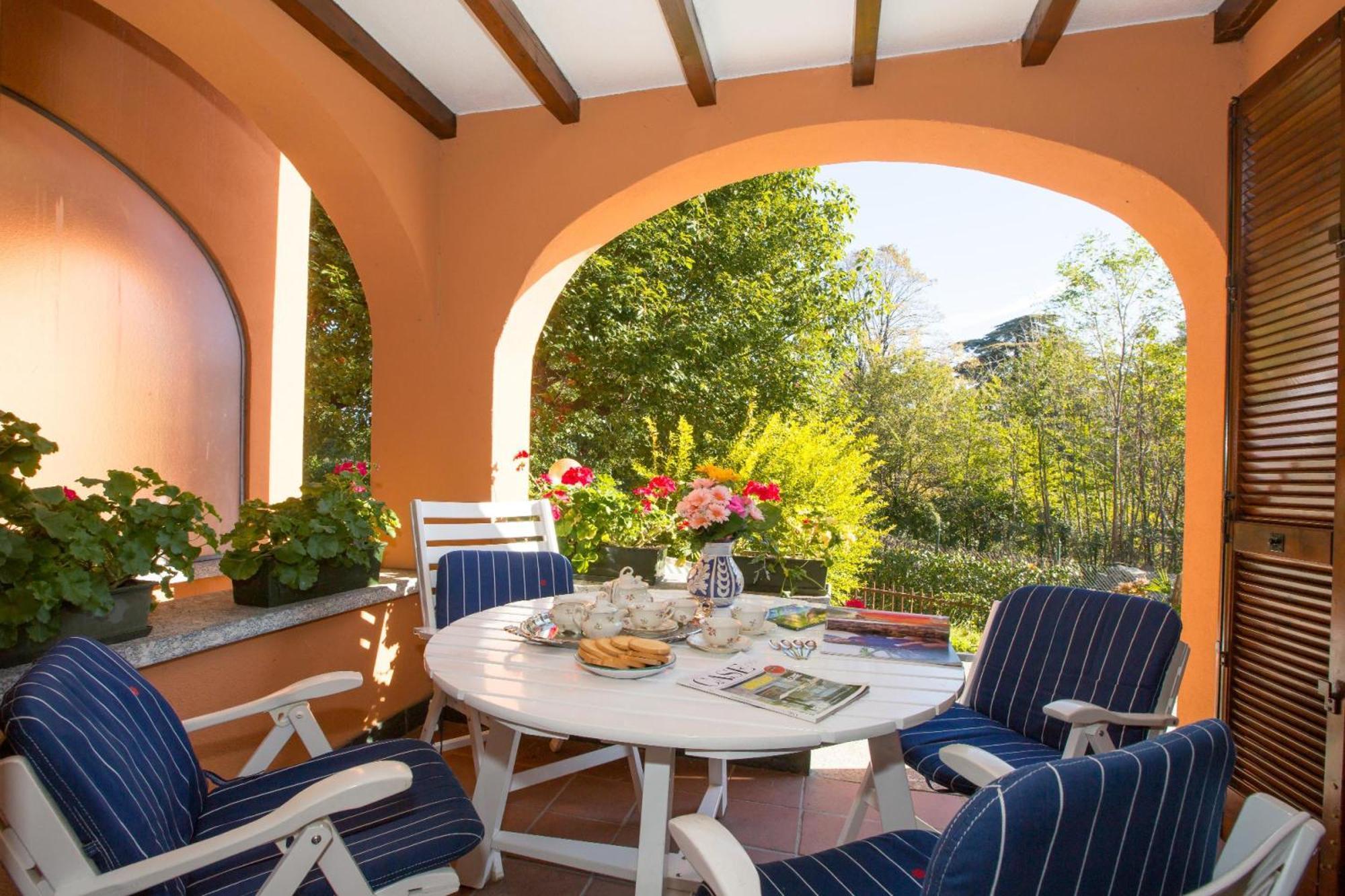 Menaggio Poggio Fiorito Loggetta Apartment Luaran gambar