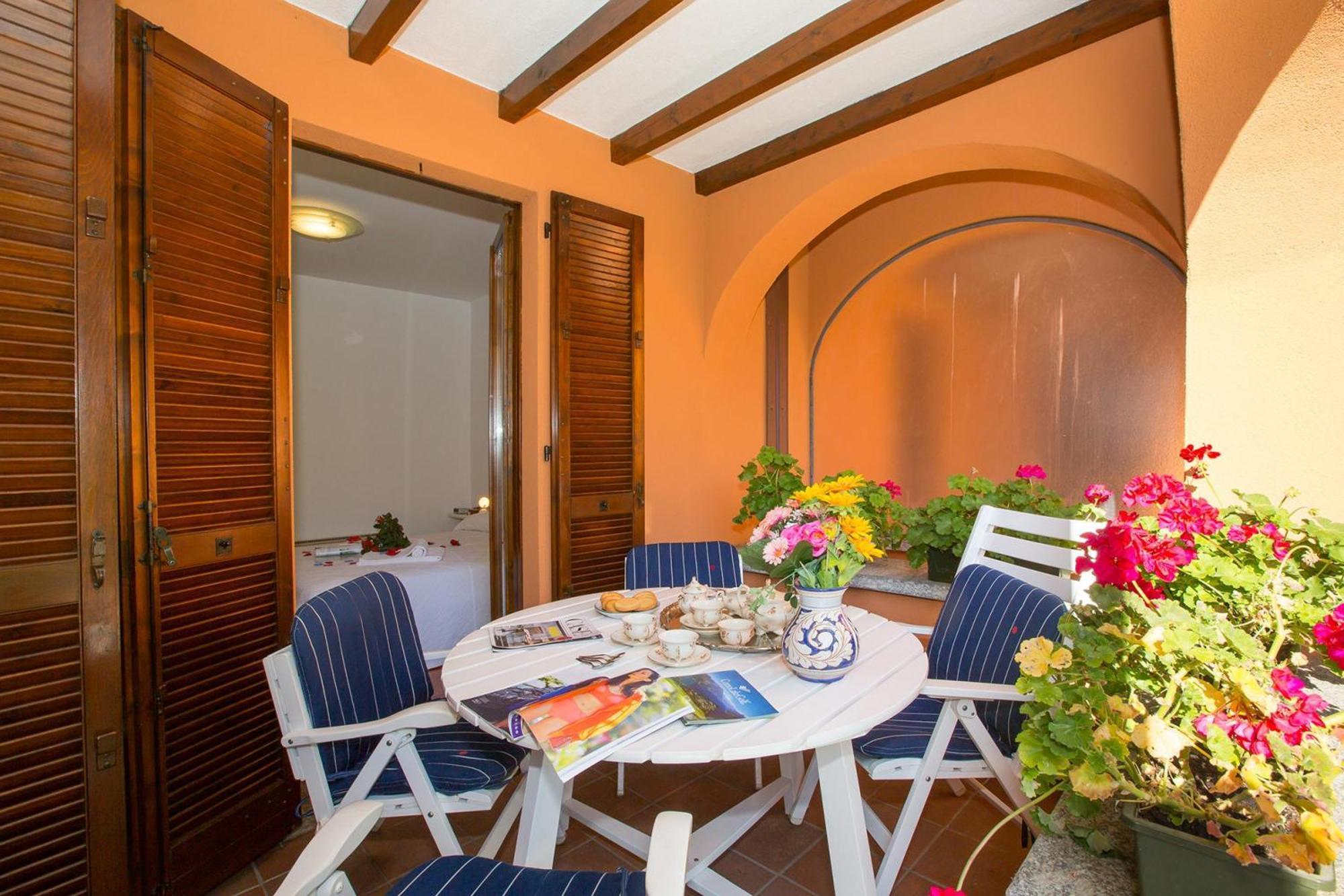 Menaggio Poggio Fiorito Loggetta Apartment Luaran gambar